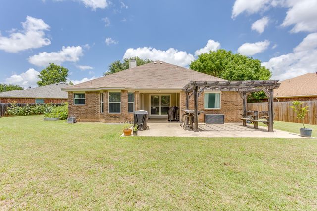 112 Bullava Court, Crowley, TX 76036