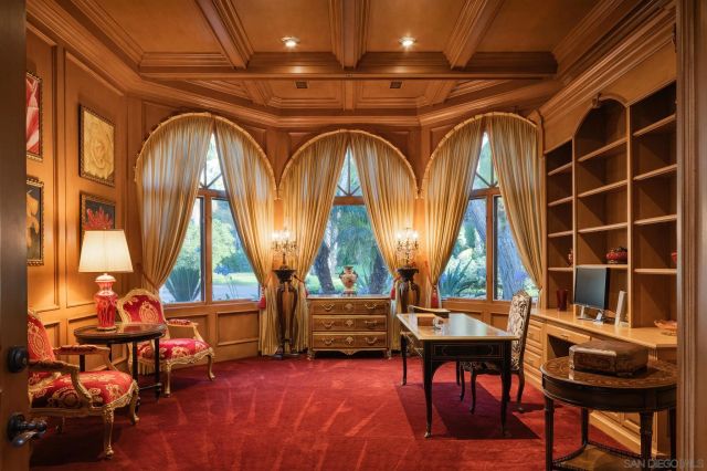 5962 Rancho Diegueno Rd, Rancho Santa Fe, CA 92067