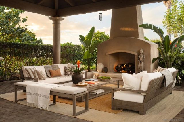 5962 Rancho Diegueno Rd, Rancho Santa Fe, CA 92067
