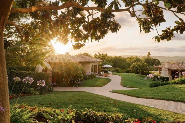 5962 Rancho Diegueno Rd, Rancho Santa Fe, CA 92067