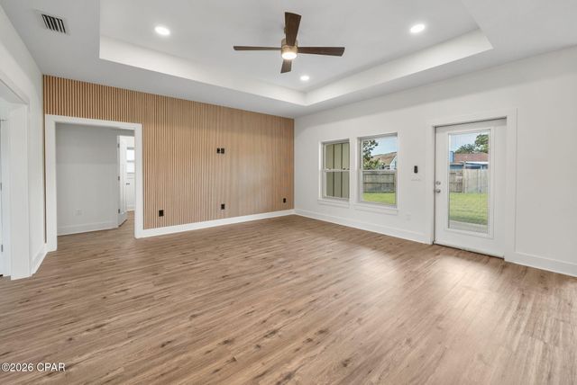918 Laurel Oak Lane, Panama City, FL 32408