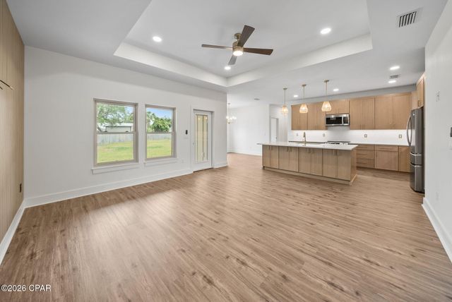 918 Laurel Oak Lane, Panama City, FL 32408