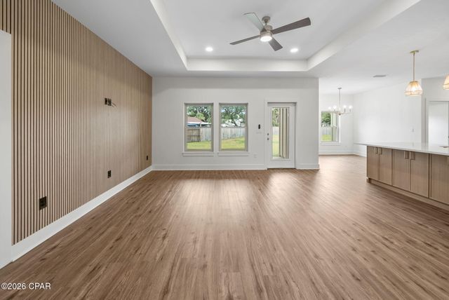 918 Laurel Oak Lane, Panama City, FL 32408