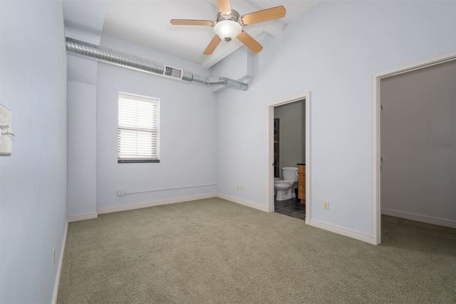 212 N Center Street 402, Bloomington, IL 61701