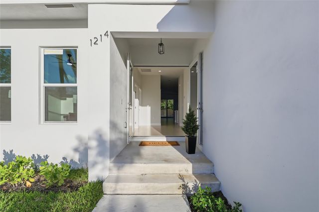 1214 NW 4th Avenue, Fort Lauderdale, FL 33311