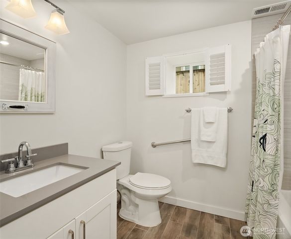 227 29th Avenue E, Seattle, WA 98112