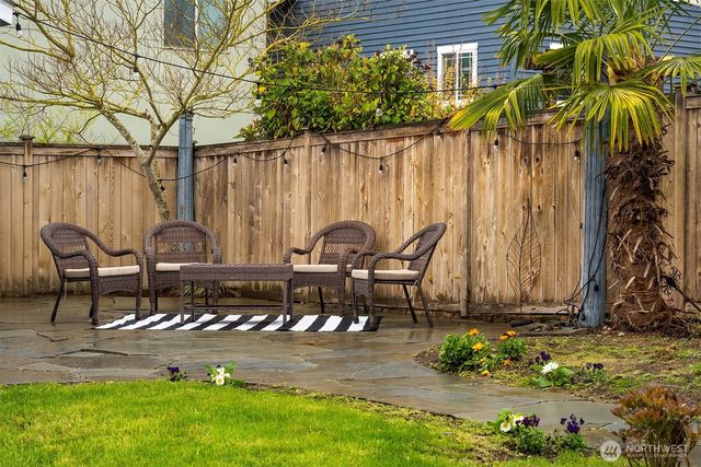 227 29th Avenue E, Seattle, WA 98112