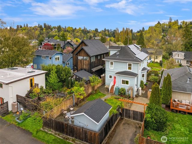 227 29th Avenue E, Seattle, WA 98112