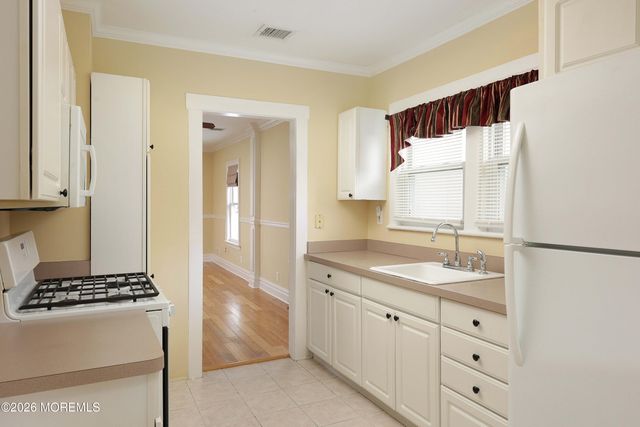 45 Manning Street, Red Bank, NJ 07701