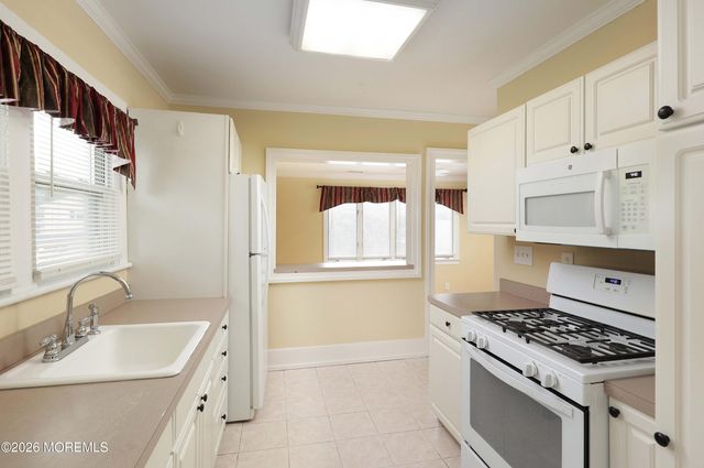 45 Manning Street, Red Bank, NJ 07701