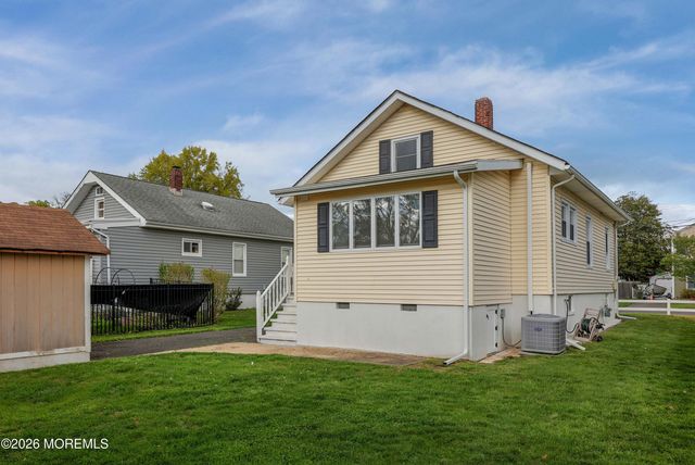 45 Manning Street, Red Bank, NJ 07701