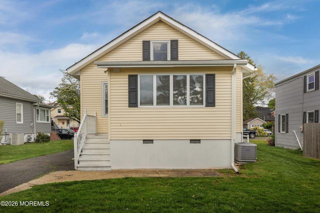 45 Manning Street, Red Bank, NJ 07701