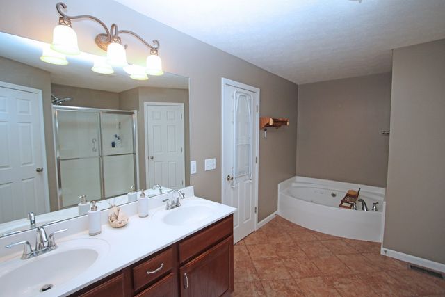 5420 Kiddville Lane, Lexington, KY 40515