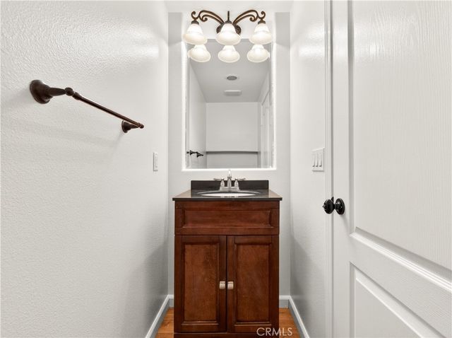 19903 Rhona Place, Saugus, CA 91350
