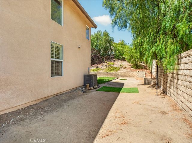 19903 Rhona Place, Saugus, CA 91350