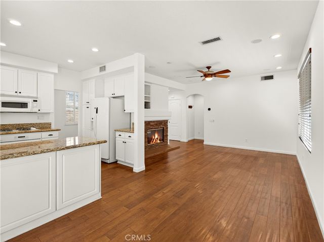 19903 Rhona Place, Saugus, CA 91350