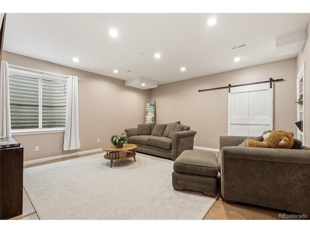 121 S High St, Erie, CO 80516