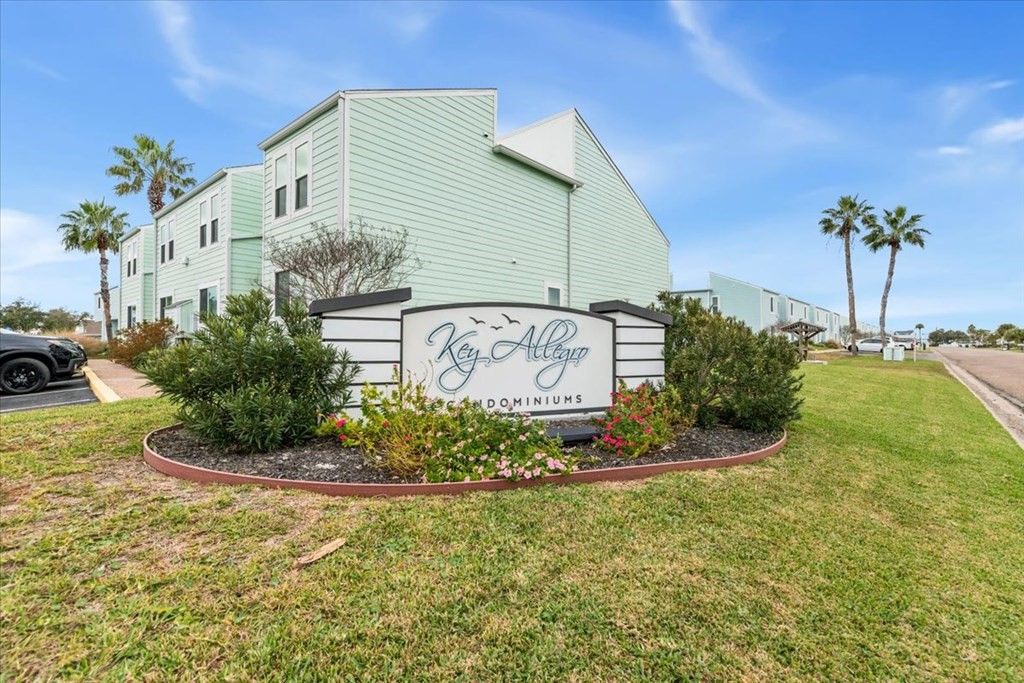 610 Lauderdale Dr 610, Rockport, TX 78382 — photo 3