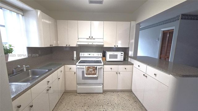 3066 NW 28th Street, Miami, FL 33142