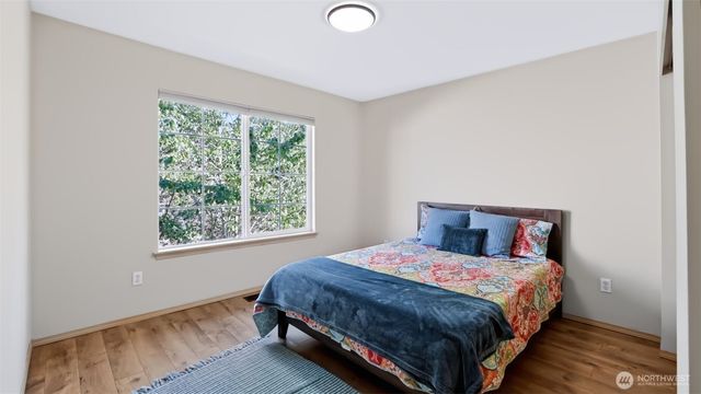 23219 SE 262nd Court, Maple Valley, WA 98038