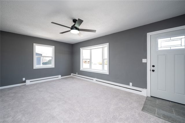 2455 Mcgowan Boulevard, Marion, IA 52302