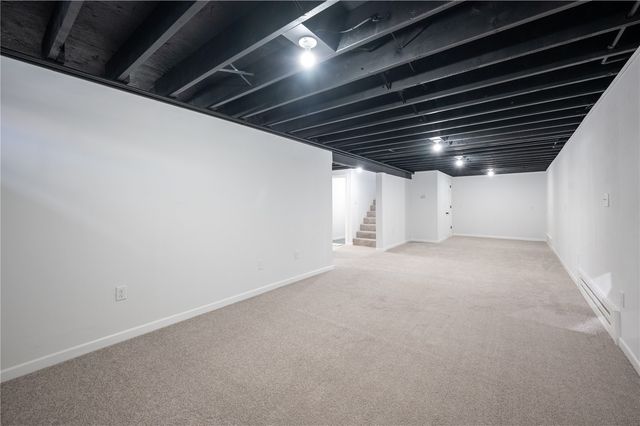 2455 Mcgowan Boulevard, Marion, IA 52302