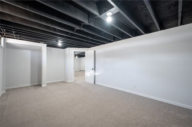 2455 Mcgowan Boulevard, Marion, IA 52302