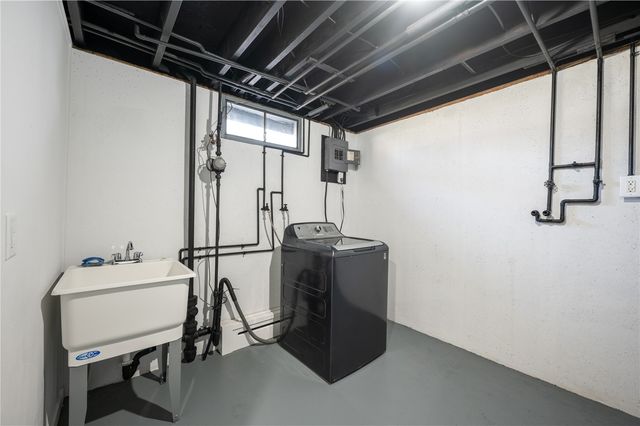 2455 Mcgowan Boulevard, Marion, IA 52302