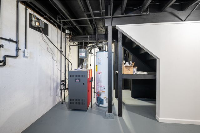 2455 Mcgowan Boulevard, Marion, IA 52302