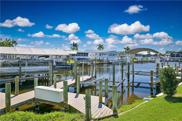 17501 Primrose CT, Fort Myers Beach, FL 33931