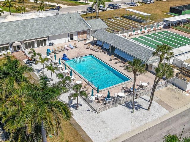 17501 Primrose CT, Fort Myers Beach, FL 33931