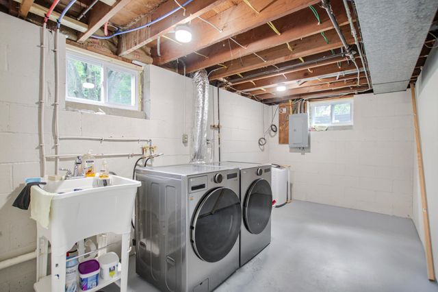 5317 Forest Road, Minnetonka, MN 55345