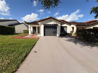 6641 NW 174th Ter 6641, Hialeah, FL 33015