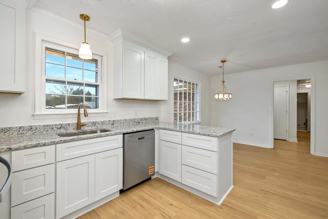 2732 Sandhill Drive, Sumter, SC 29154