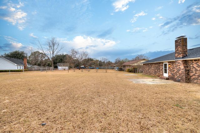 2732 Sandhill Drive, Sumter, SC 29154