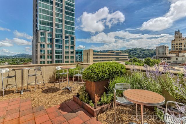 12 S Lexington Avenue 402, Asheville, NC 28801