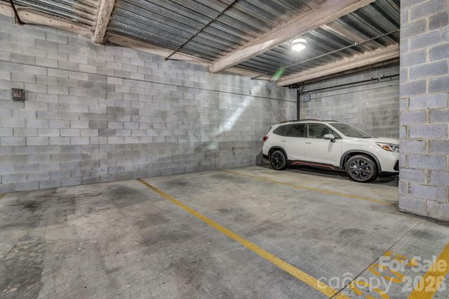 12 S Lexington Avenue 402, Asheville, NC 28801