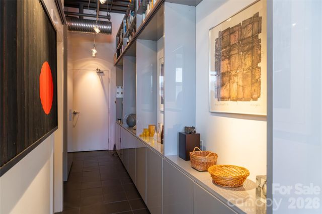 12 S Lexington Avenue 402, Asheville, NC 28801