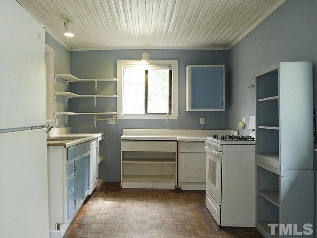 200 E Poplar Avenue, Carrboro, NC 27510