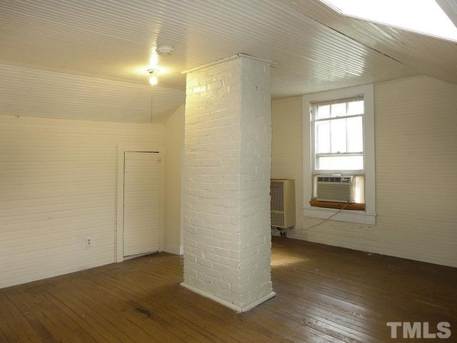 200 E Poplar Avenue, Carrboro, NC 27510