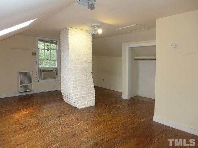 200 E Poplar Avenue, Carrboro, NC 27510