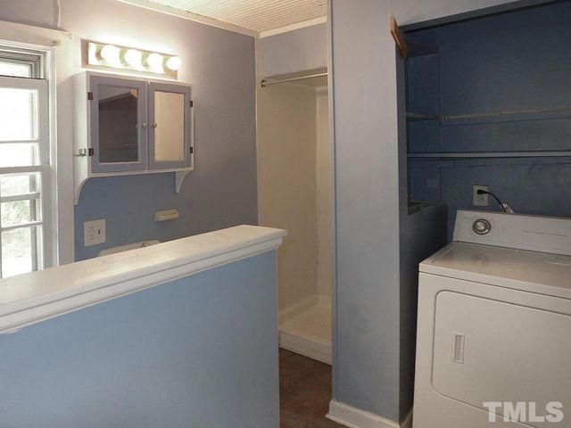 200 E Poplar Avenue, Carrboro, NC 27510