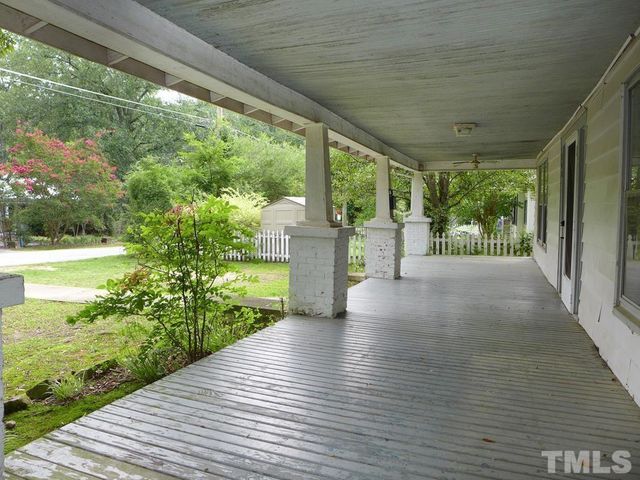 200 E Poplar Avenue, Carrboro, NC 27510