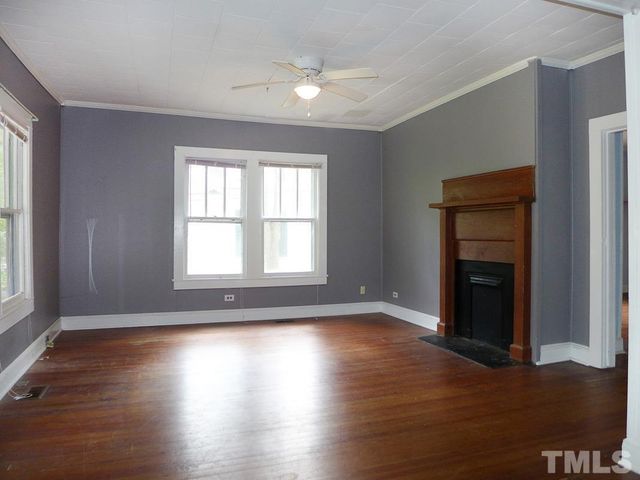 200 E Poplar Avenue, Carrboro, NC 27510