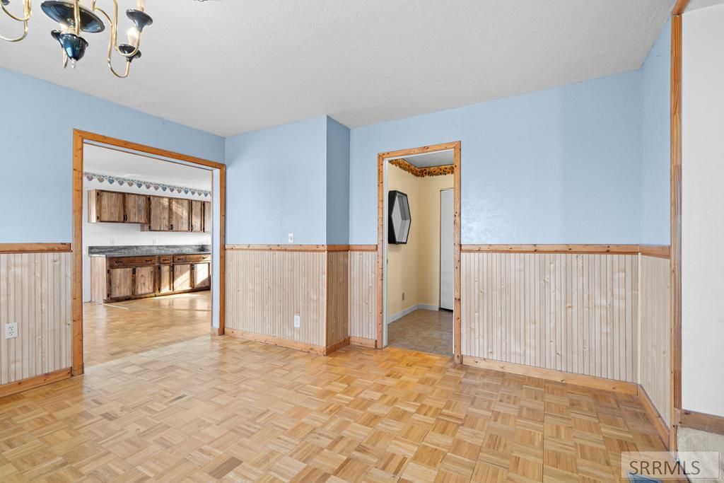 Image 18 of property listing at 1225 N 885 E, Shelley, ID 83274