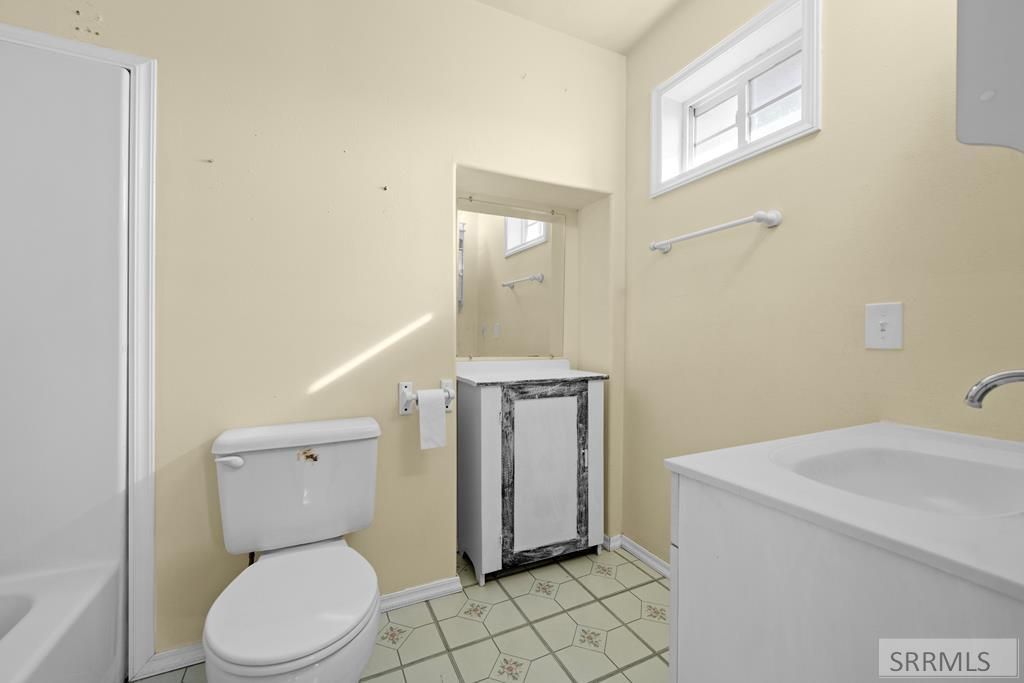 Image 29 of property listing at 1225 N 885 E, Shelley, ID 83274