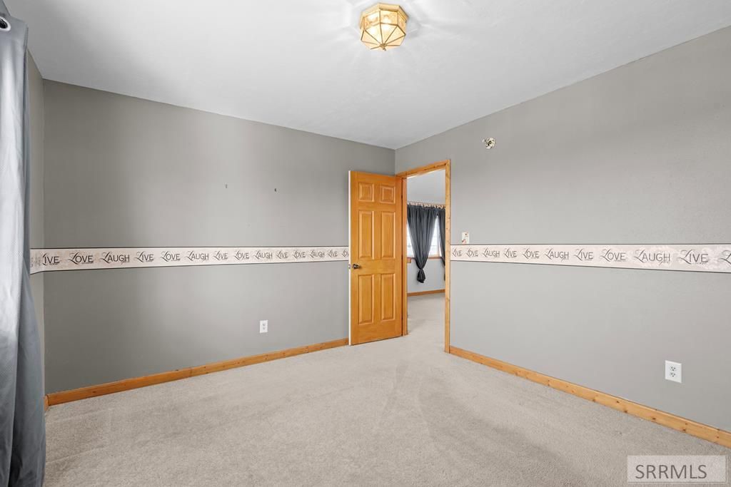 Image 36 of property listing at 1225 N 885 E, Shelley, ID 83274