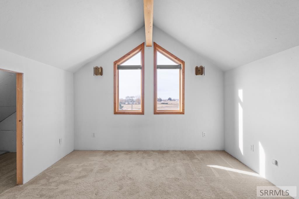 Image 38 of property listing at 1225 N 885 E, Shelley, ID 83274