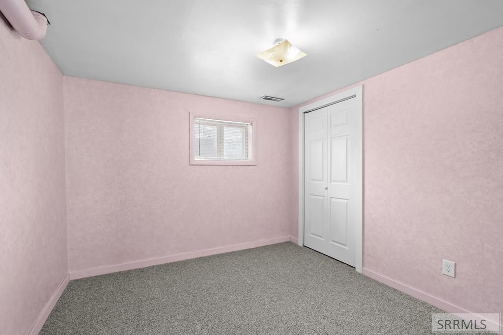 Image 44 of property listing at 1225 N 885 E, Shelley, ID 83274