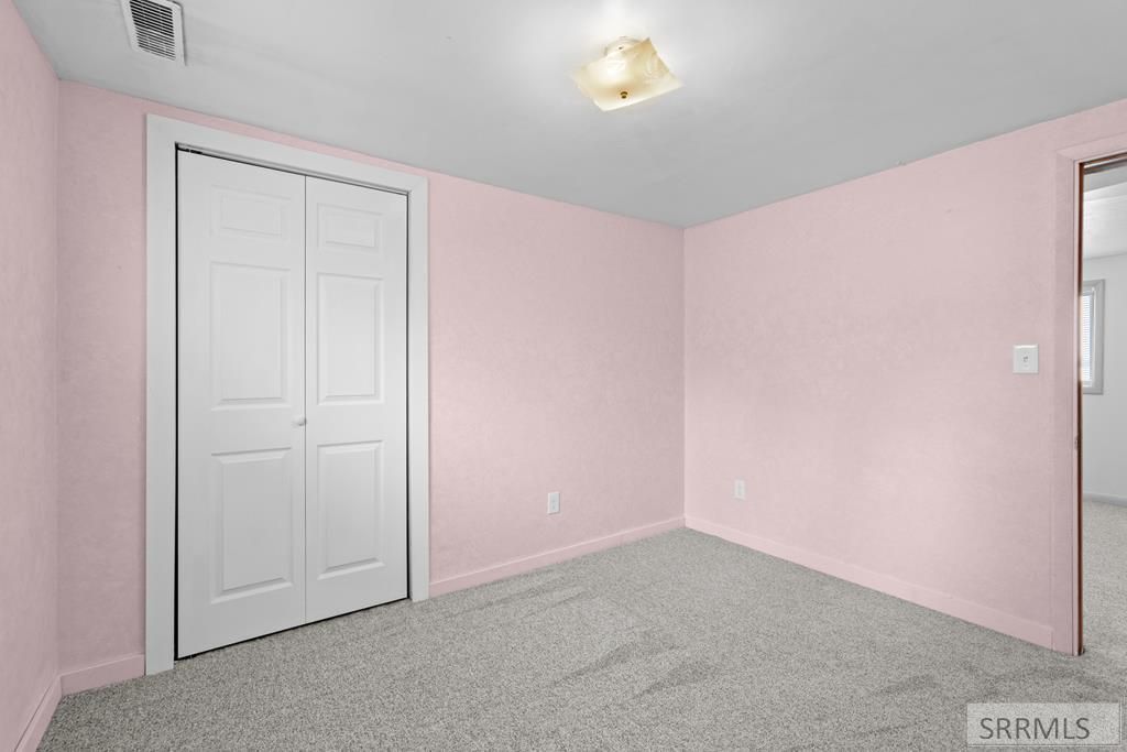 Image 45 of property listing at 1225 N 885 E, Shelley, ID 83274